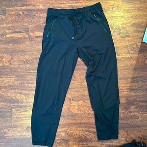 COPY - Alo men’s black straight leg pants. Size large
